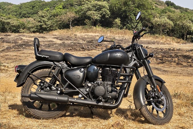 Royal Enfield Classic 350 - Stealth Black for rent in Mumbai