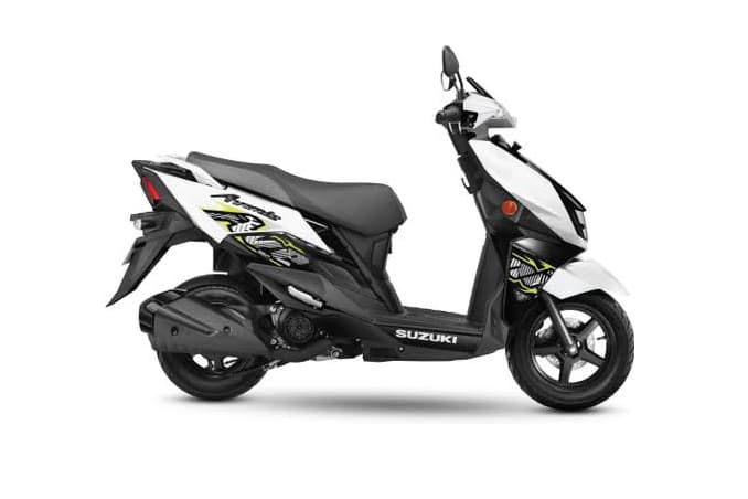 Suzuki Avenis 125 - White for rent in Mumbai